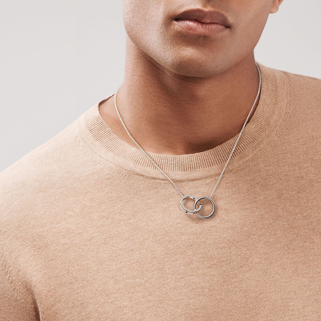 interlocking circle necklace