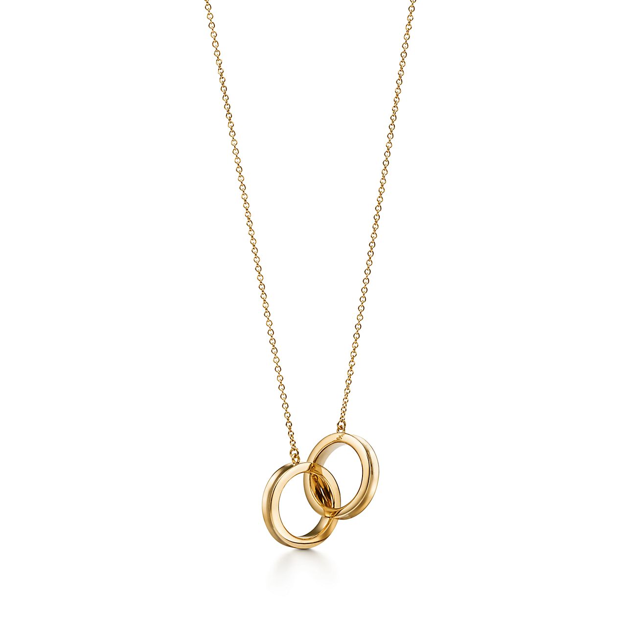 Tiffany 1837™ Interlocking Circles Pendant in Yellow Gold, Small