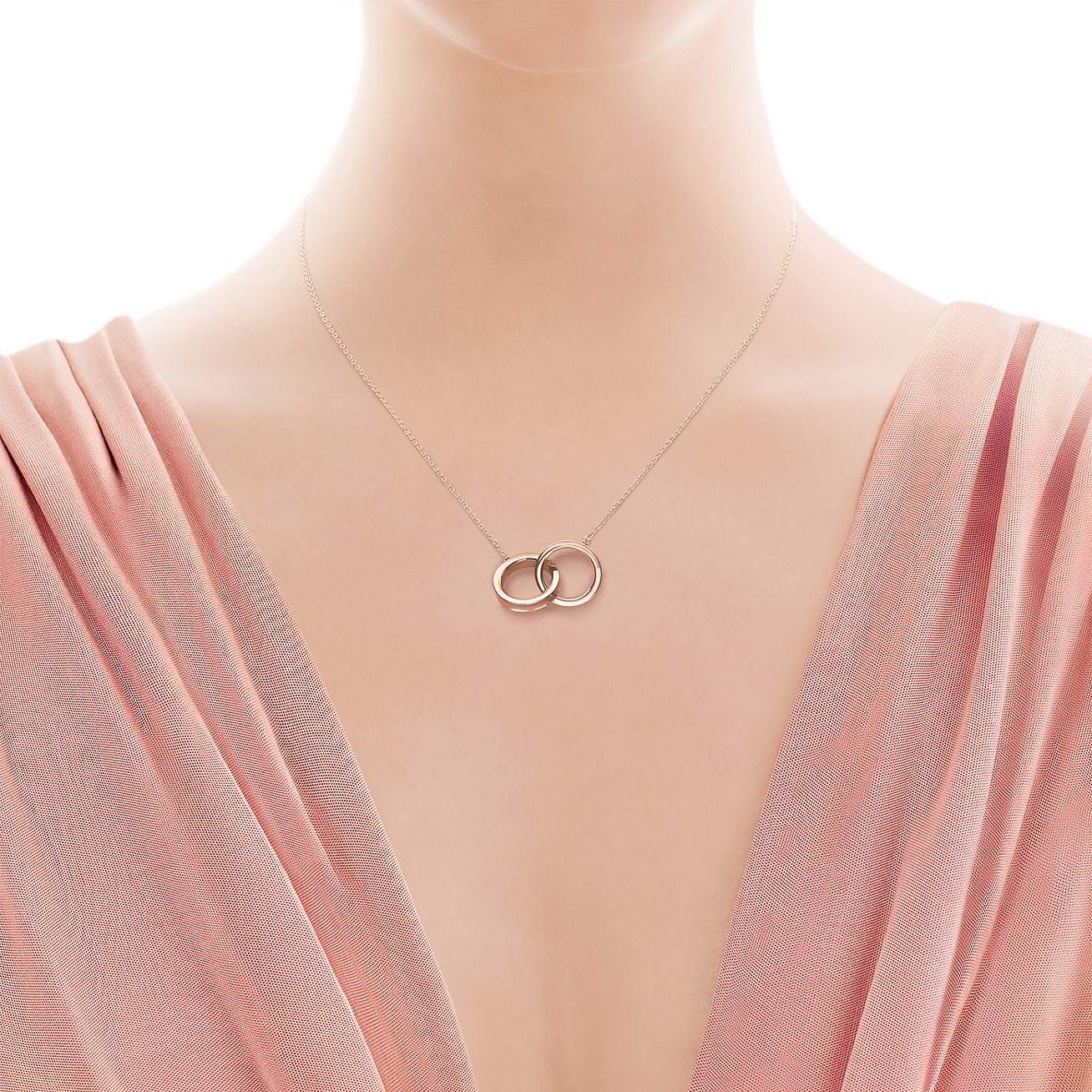 tiffany and co interlocking circles necklace