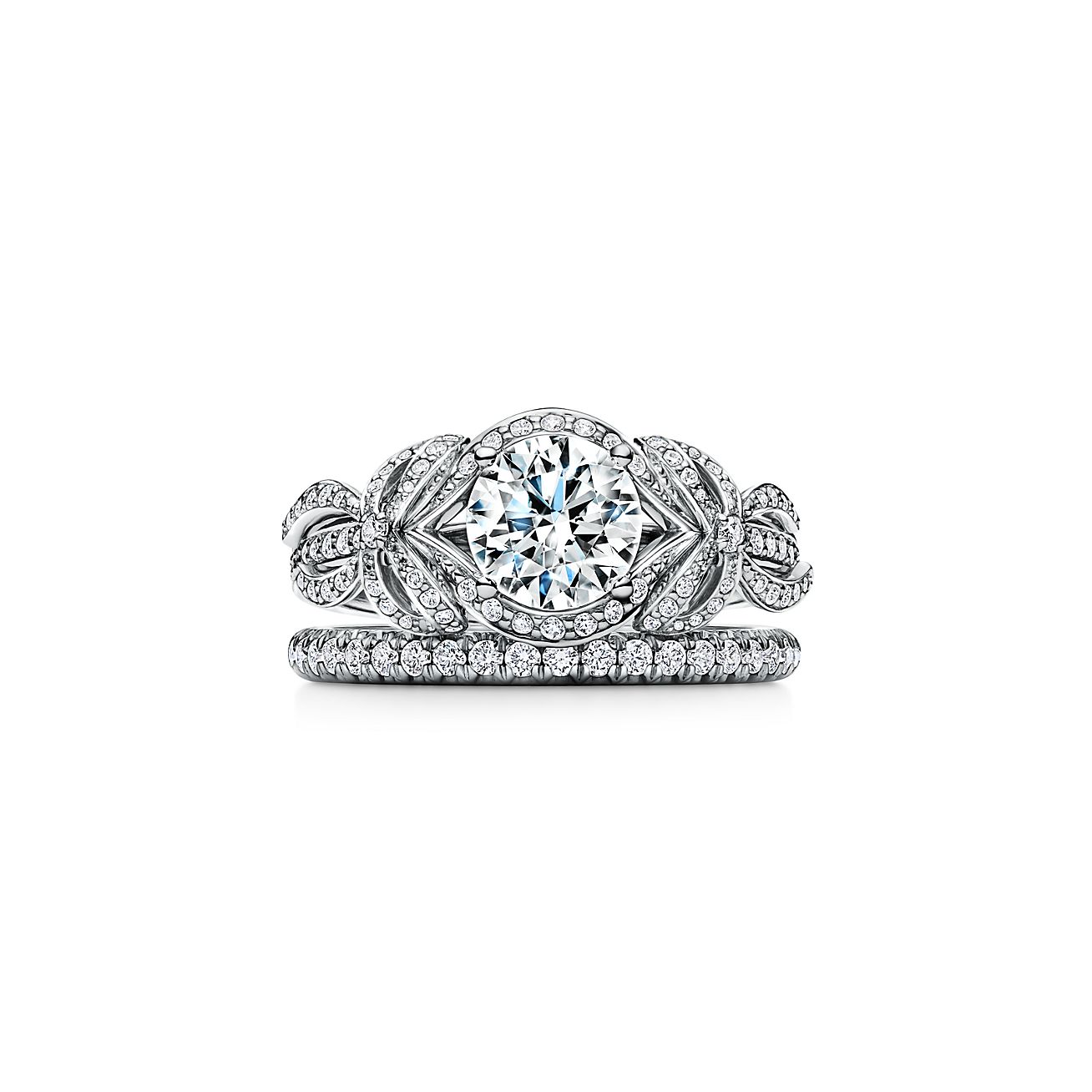 Tiffany Bow ribbon engagement ring in platinum. | Tiffany & Co.