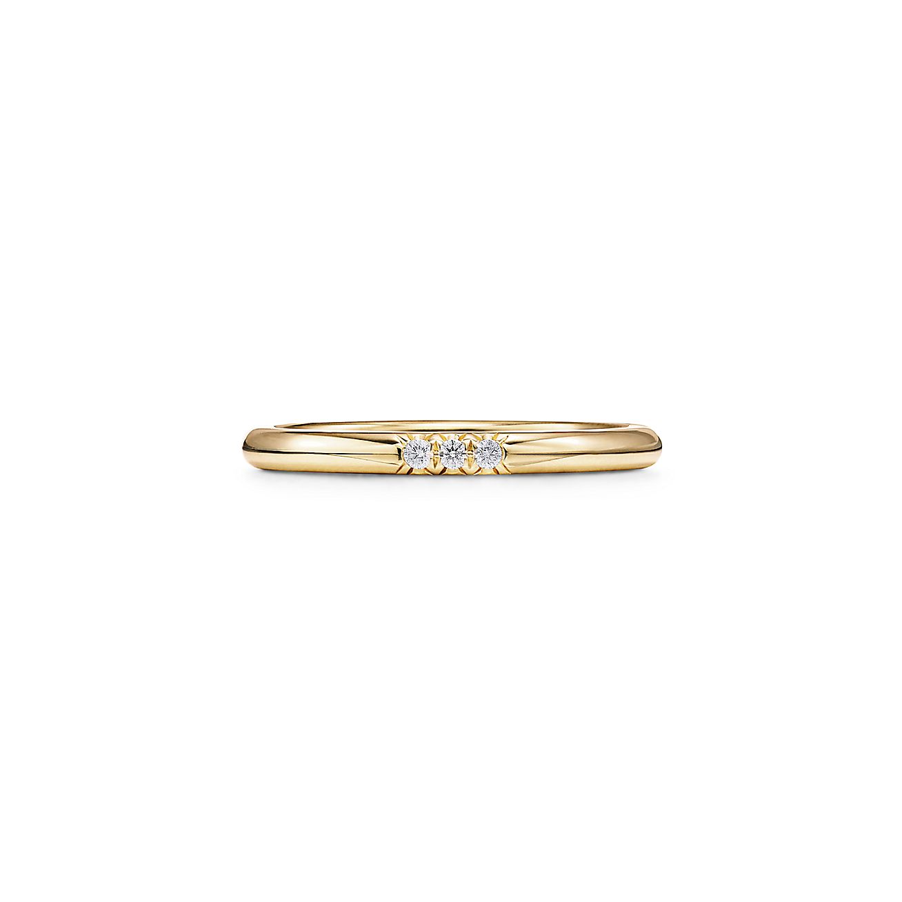 Tiffany Classic Ehering In 18 Karat Gold Mit Diamanten 2 Mm Breit Tiffany Co