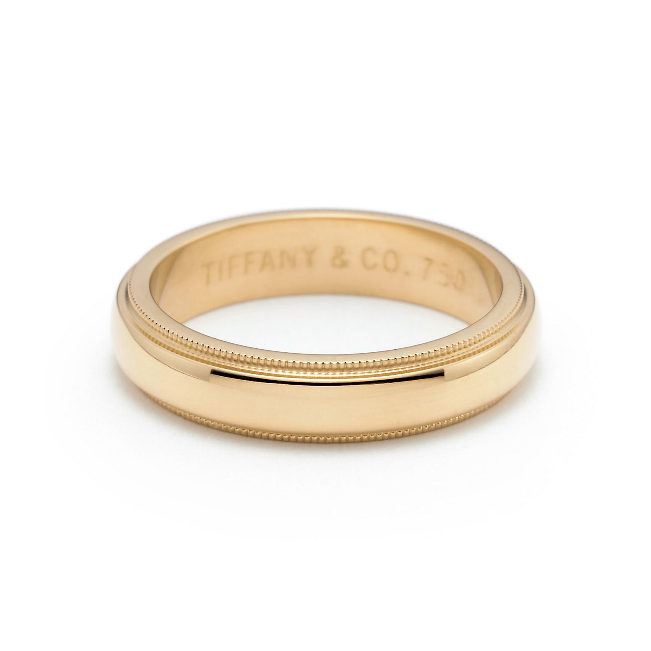 milgrain wedding band ring in 18k gold 