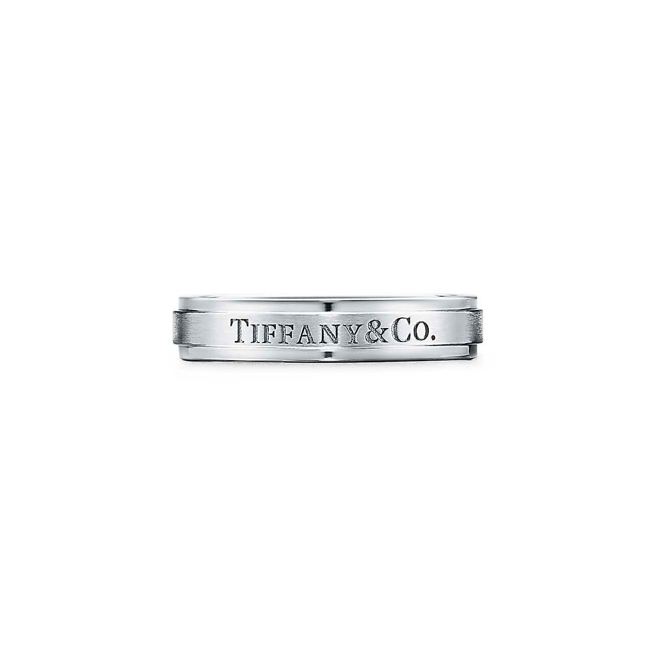 Lelie Blozend Langwerpig Tiffany & Co.® satin-finish band ring in platinum, 4 mm wide. | Tiffany &  Co.