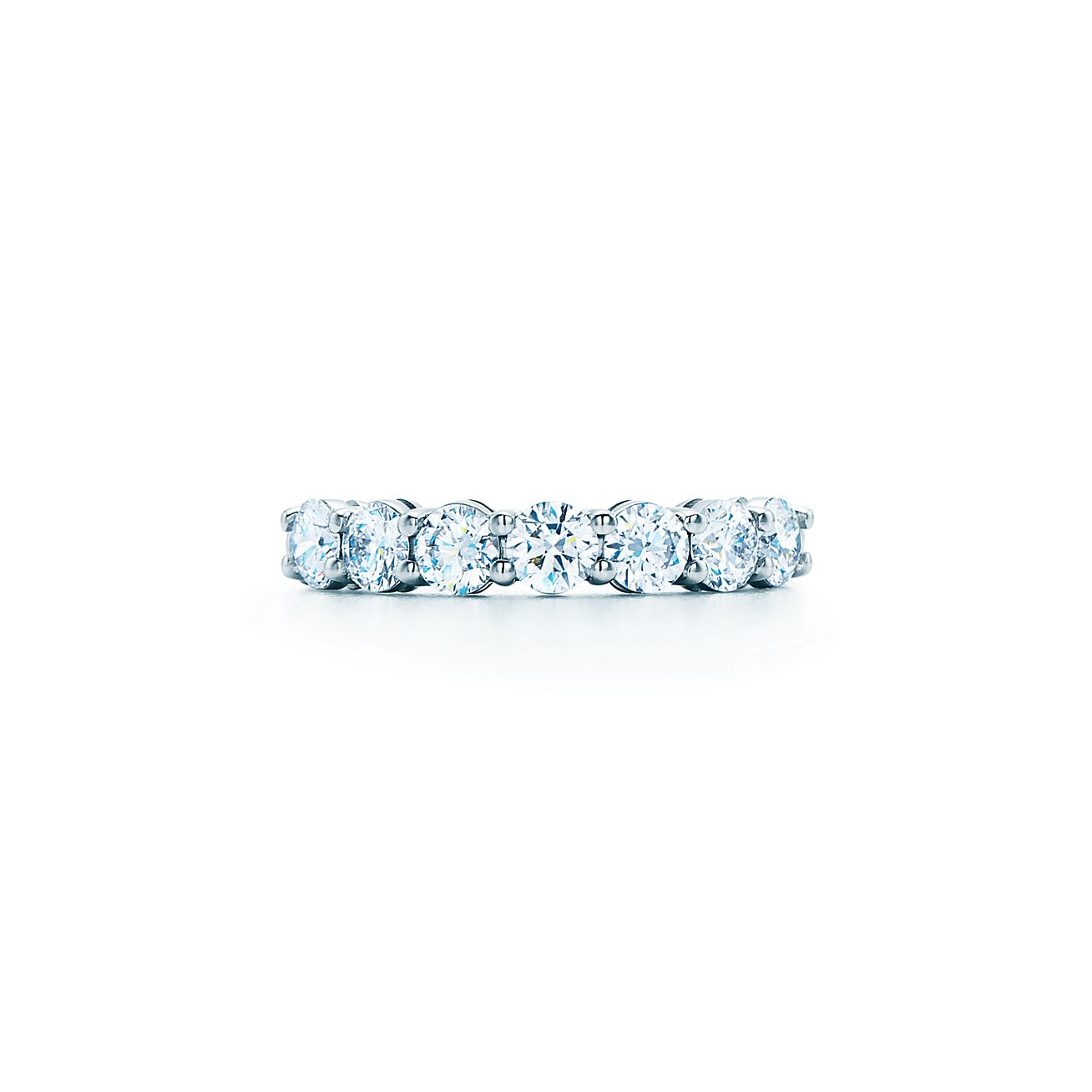Tiffany Embrace® 鉑金鑲鑽結婚戒指，3.5 