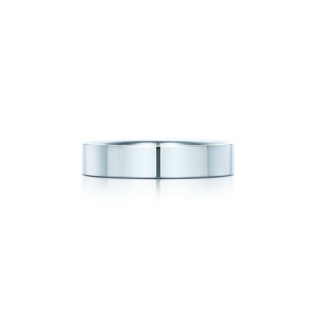 Tiffany Essential Band ring in platinum 