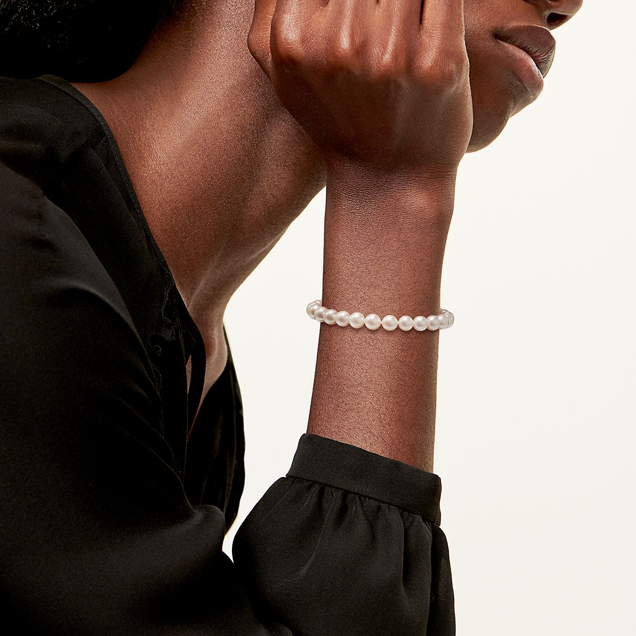 Tiffany & co store pearl bracelet