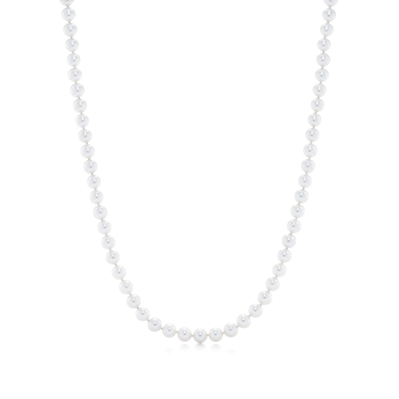 Tiffany Essential Pearls necklace of 