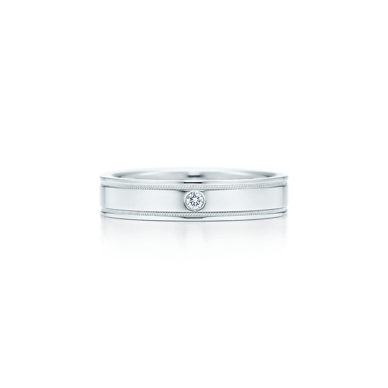 Tiffany Essential Ring Ehering Mit Doppeltem Milgrain Rand Platin Ein Diamant Tiffany Co