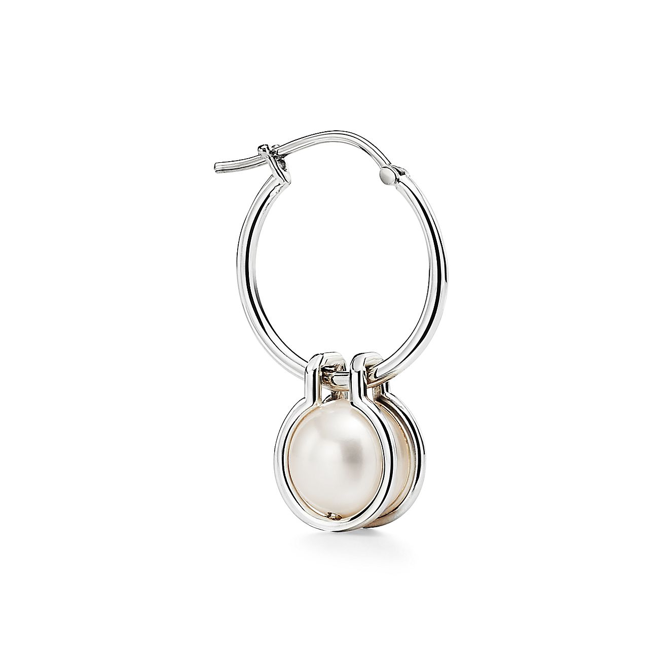 Tiffany HardWear Pearl Hoop Earrings in Sterling Silver - Alternate shot 1