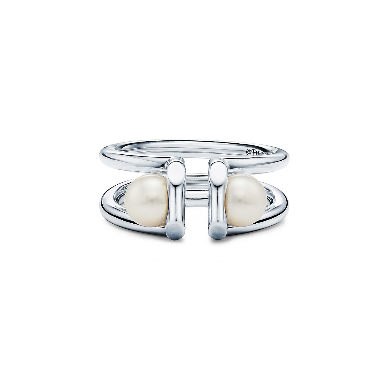 Tiffany HardWear double pearl ring in 