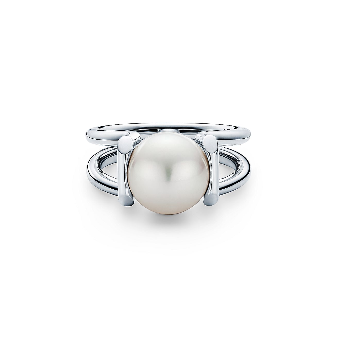 Tiffany HardWear Freshwater Pearl Ring in Sterling Silver