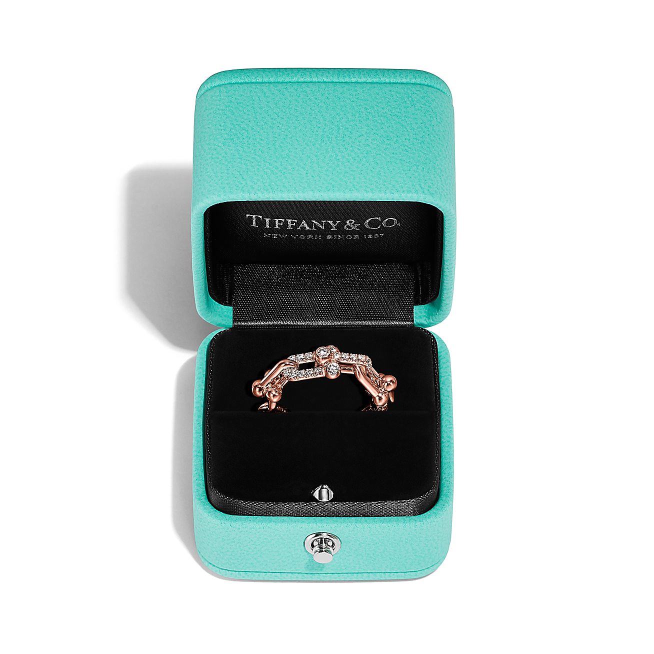 Tiffany HardWear Small Link Ring in Rose Gold with Diamonds - Alternate shot 1 - Alternate shot 2 - Alternate shot 3