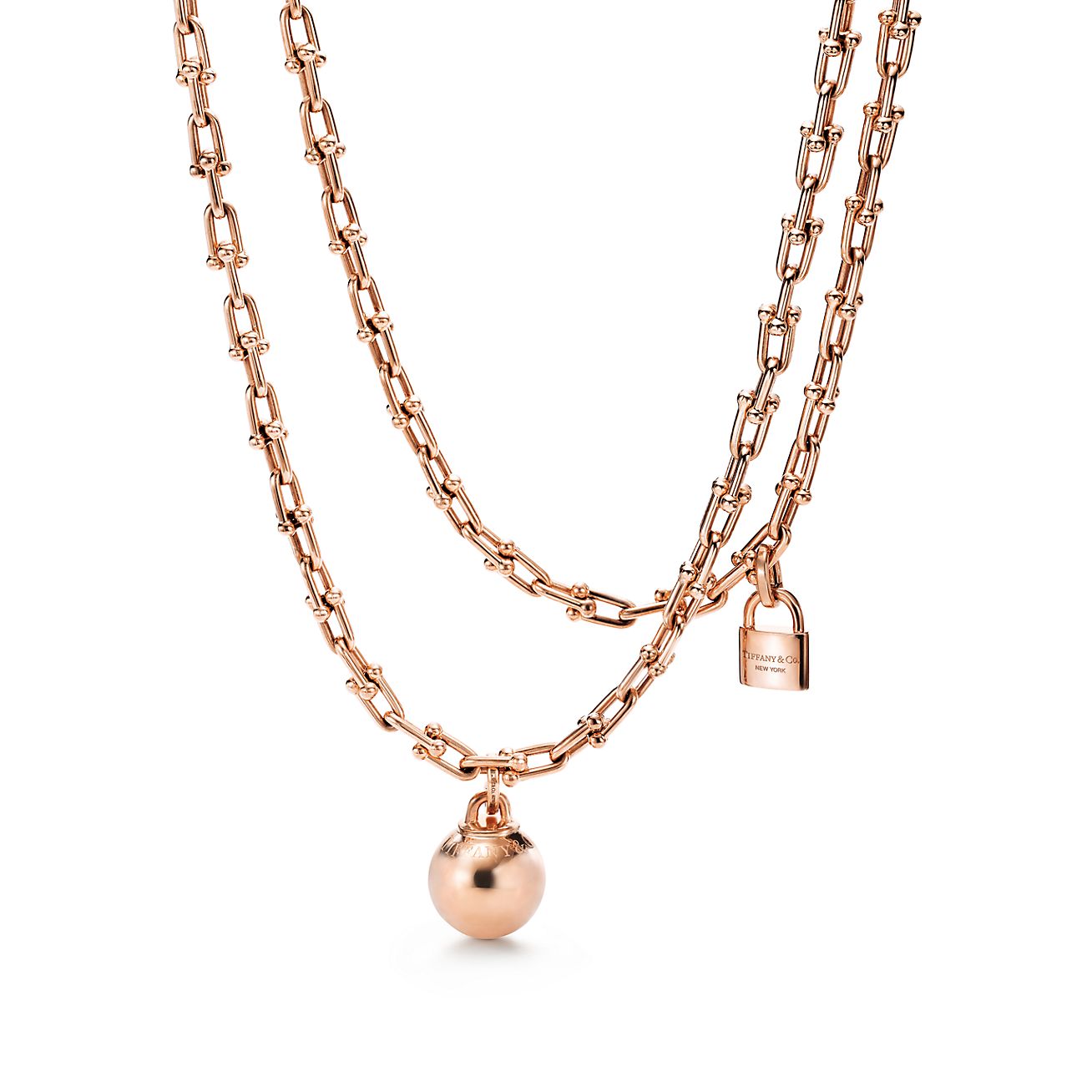 Tiffany HardWear Link Necklace in Yellow Gold with Freshwater Pearls |  Tiffany & Co.