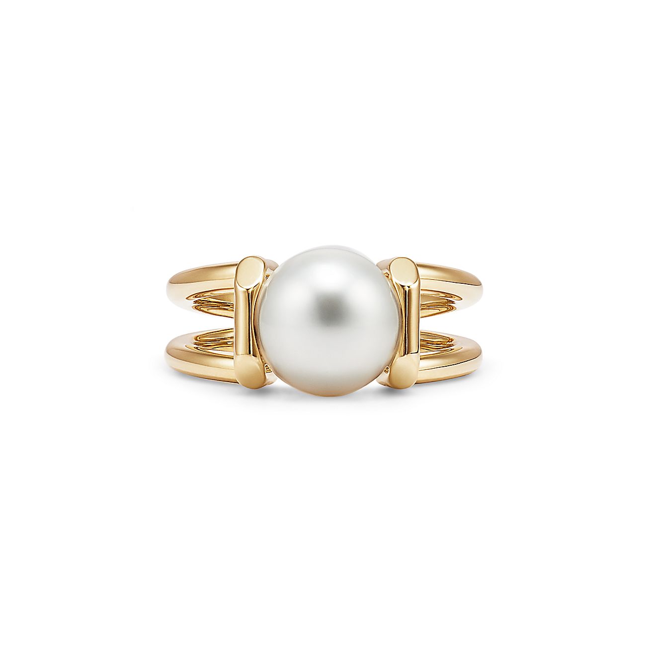 Women's Pearl Rings