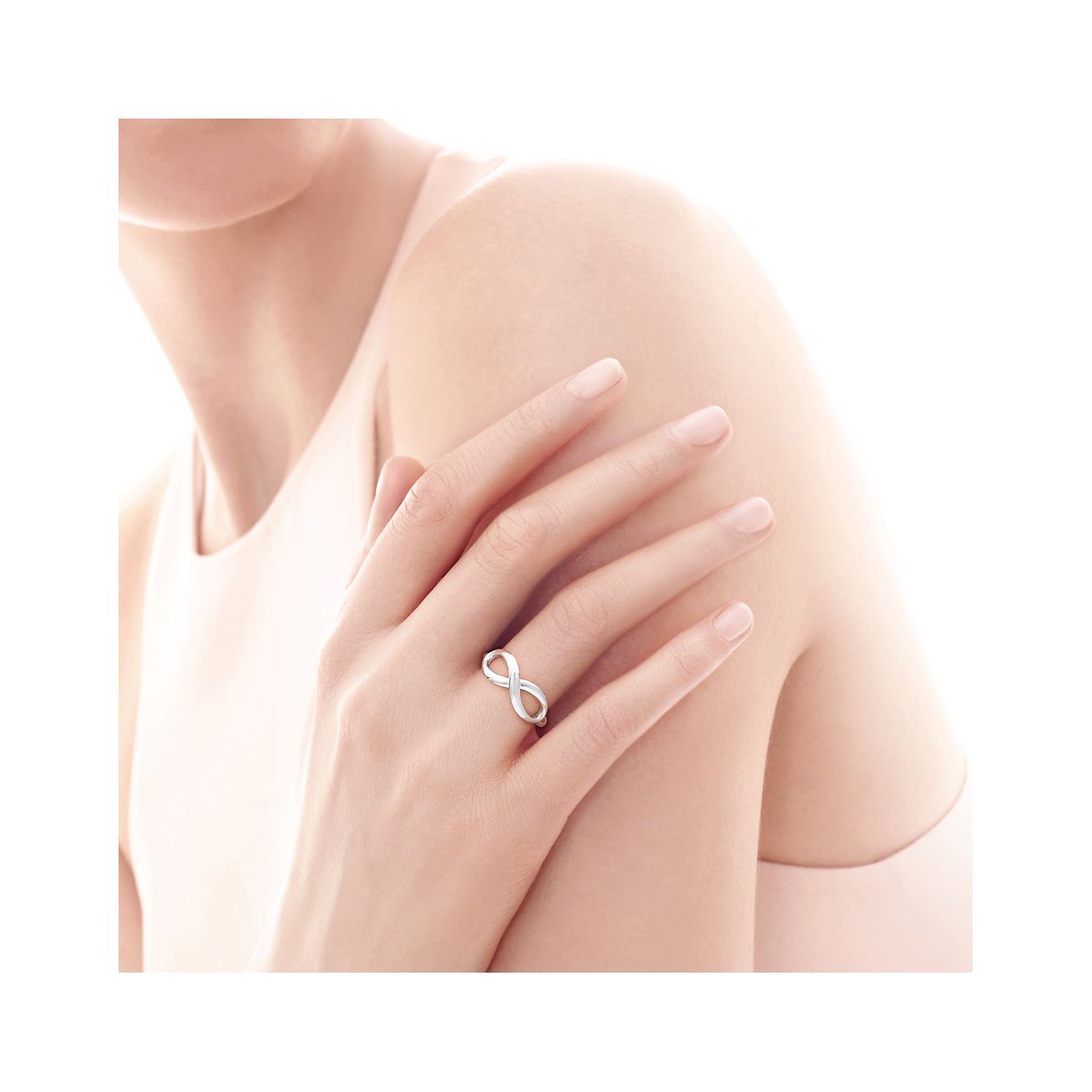 Silver Ring | Tiffany Infinity | Tiffany & Co.