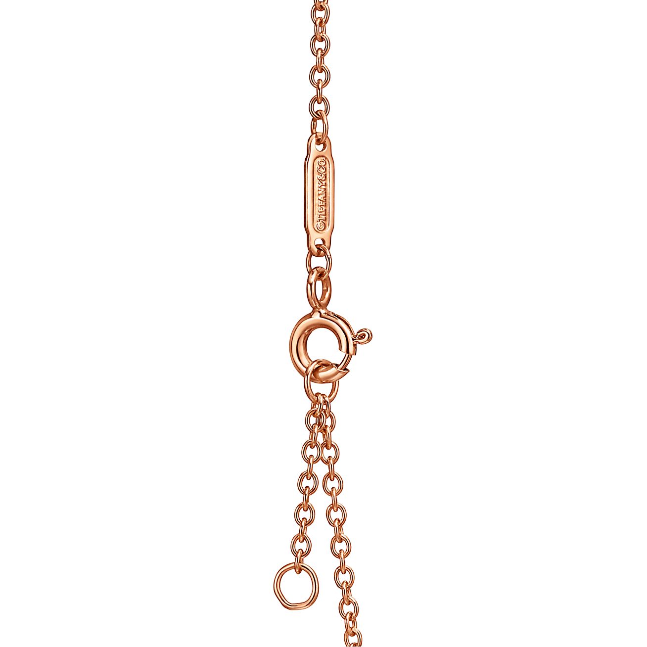 (New)Tiffany & Co. Tiffany Knot チェーンブレスレット Tiffany Knot Chain Bracelet in Rose Gold | Tiffany & Co. US