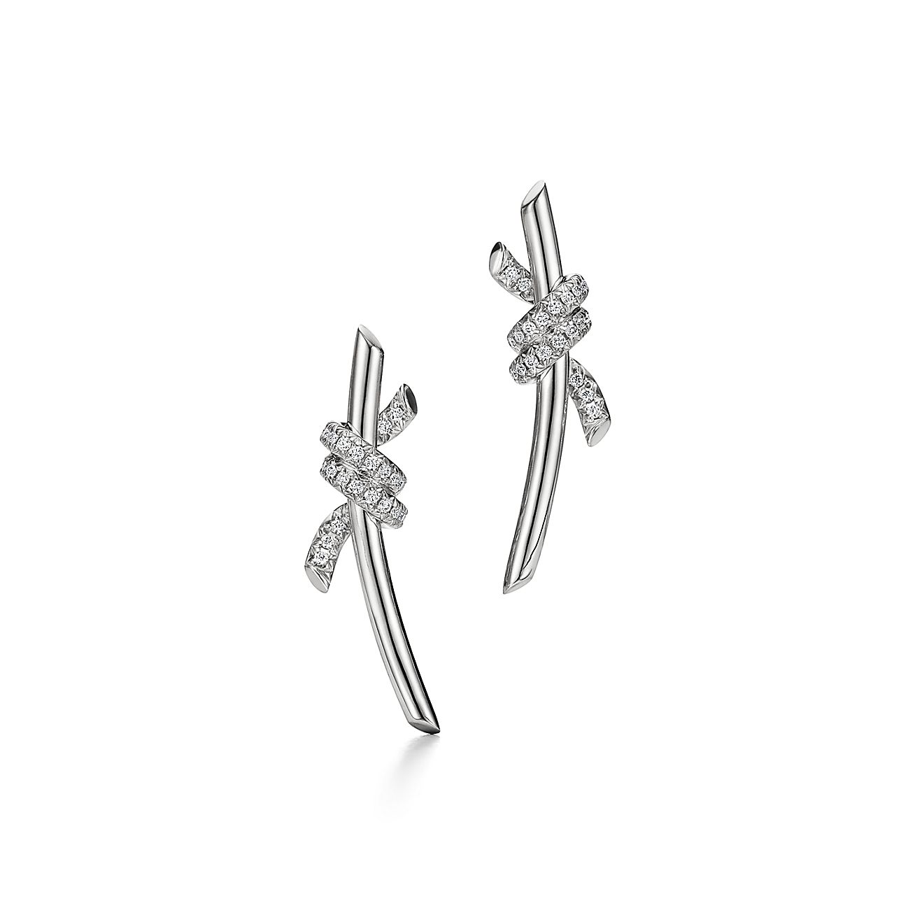 Update more than 149 diamond flower earrings - seven.edu.vn