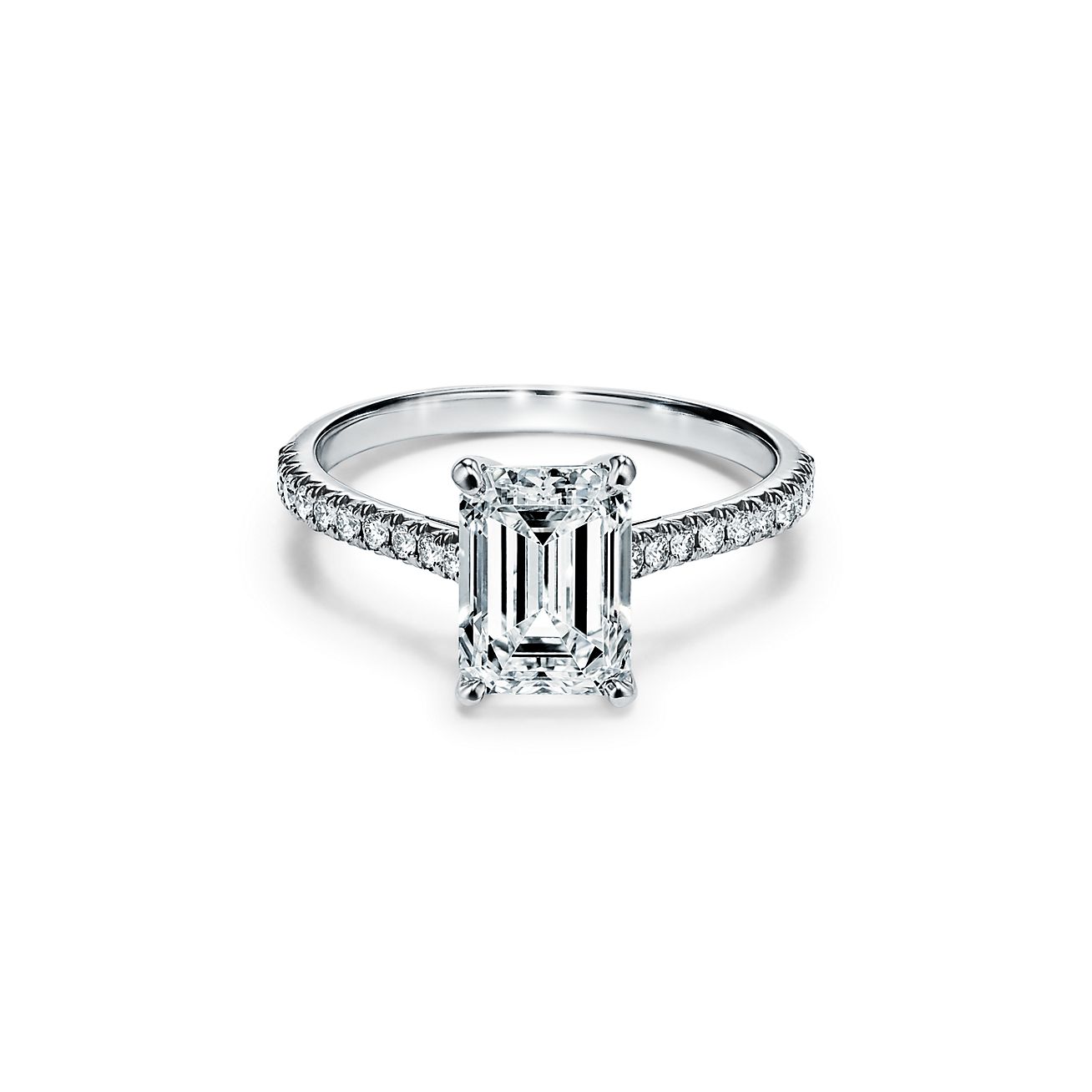 Tiffany Novo™ Emerald-cut Engagement 