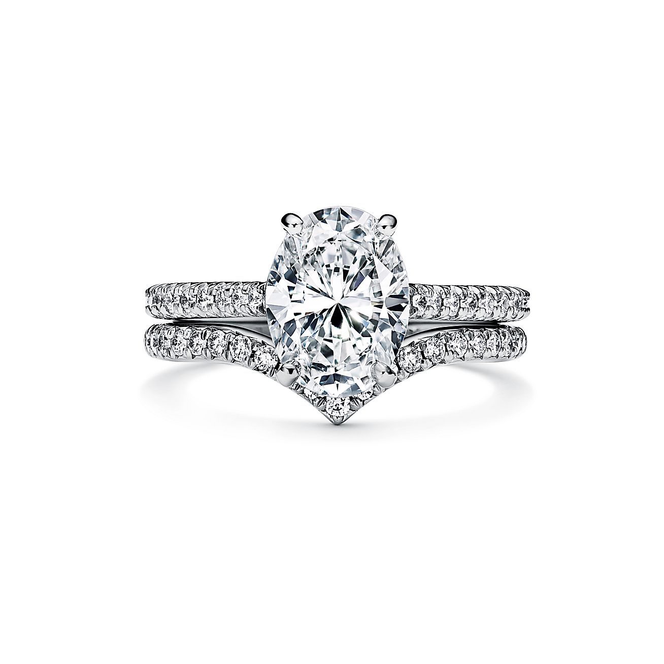 Tiffany Novo® Oval Brilliant Engagement Ring With A Pavé Diamond Platinum  Band. | Tiffany & Co.