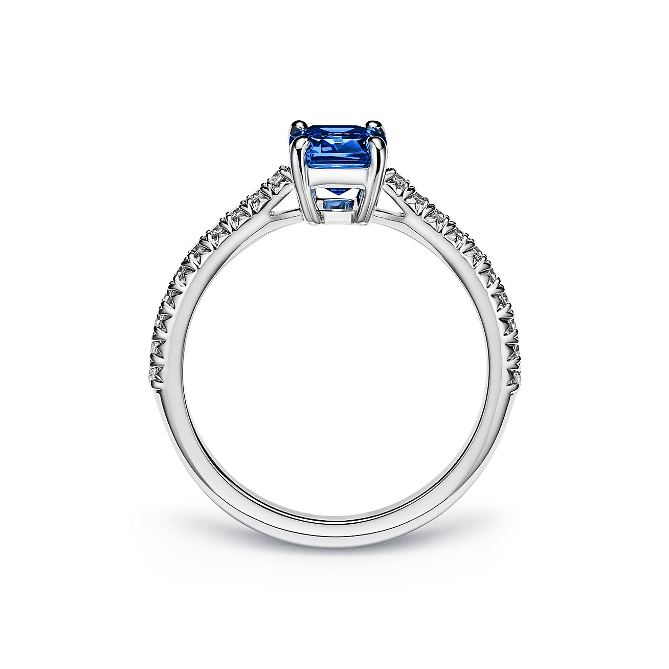 Emerald cut sapphire ring outlet tiffany