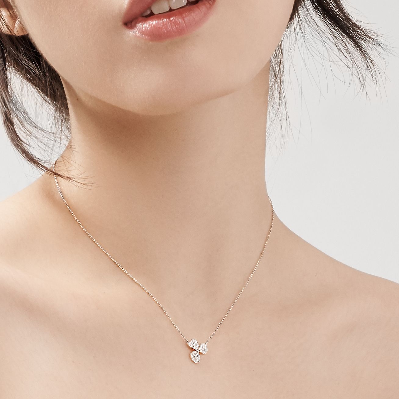 tiffany diamond flower necklace