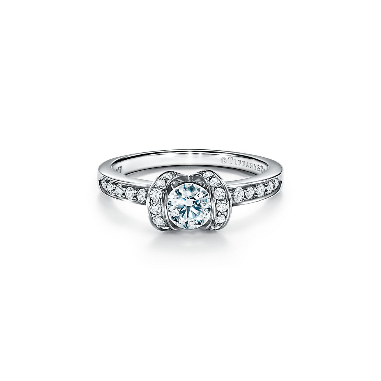 Помолвочное кольцо Tiffany Ribbon из 
