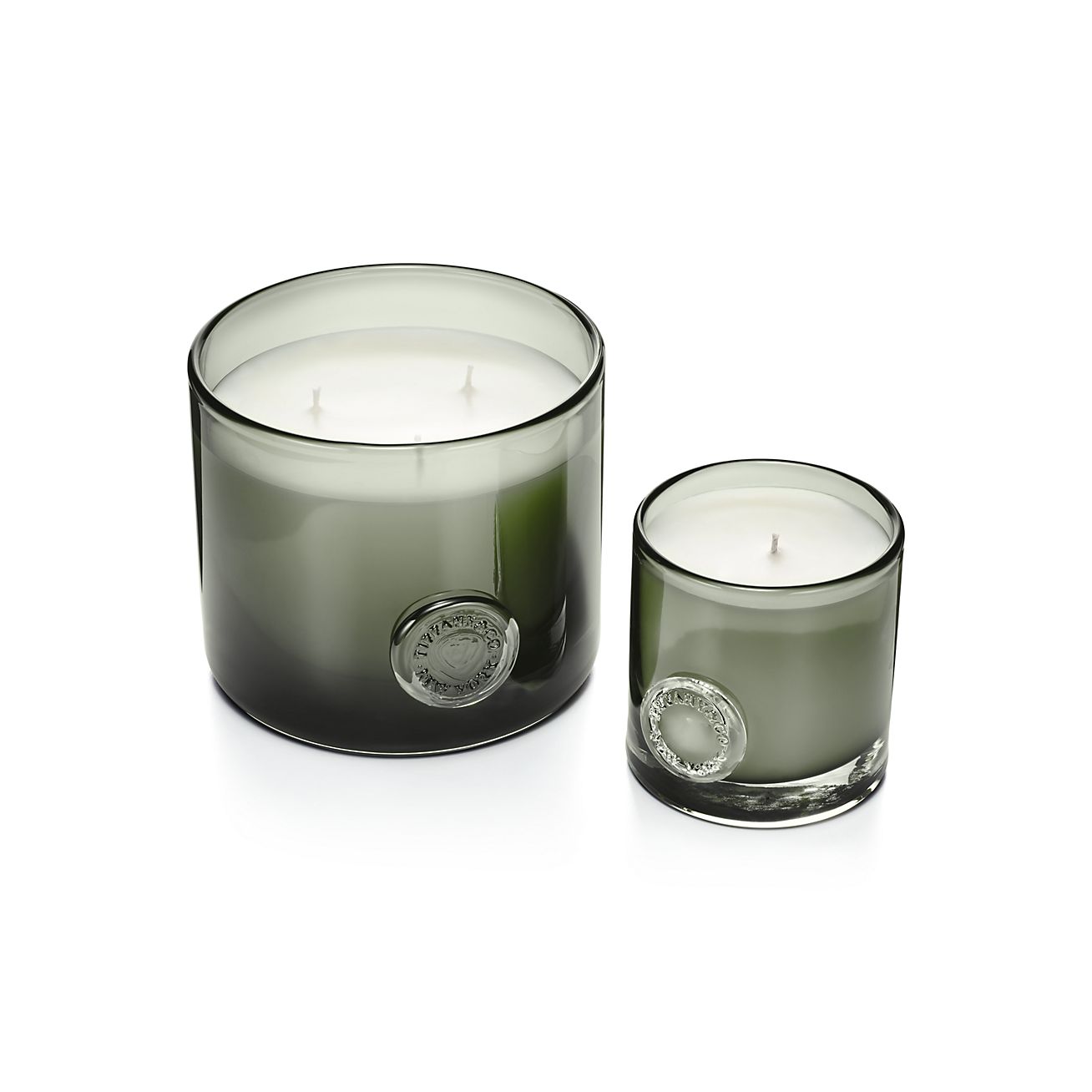 Tiffany Seal candle in a gray mouth 