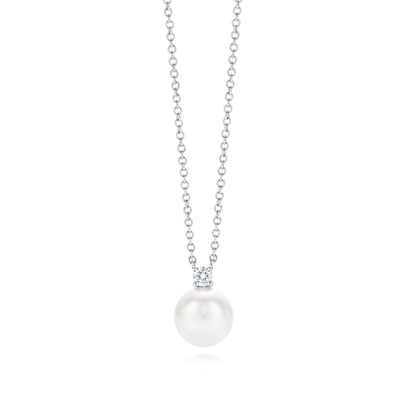 Tiffany Signature® Pearls pendant in 