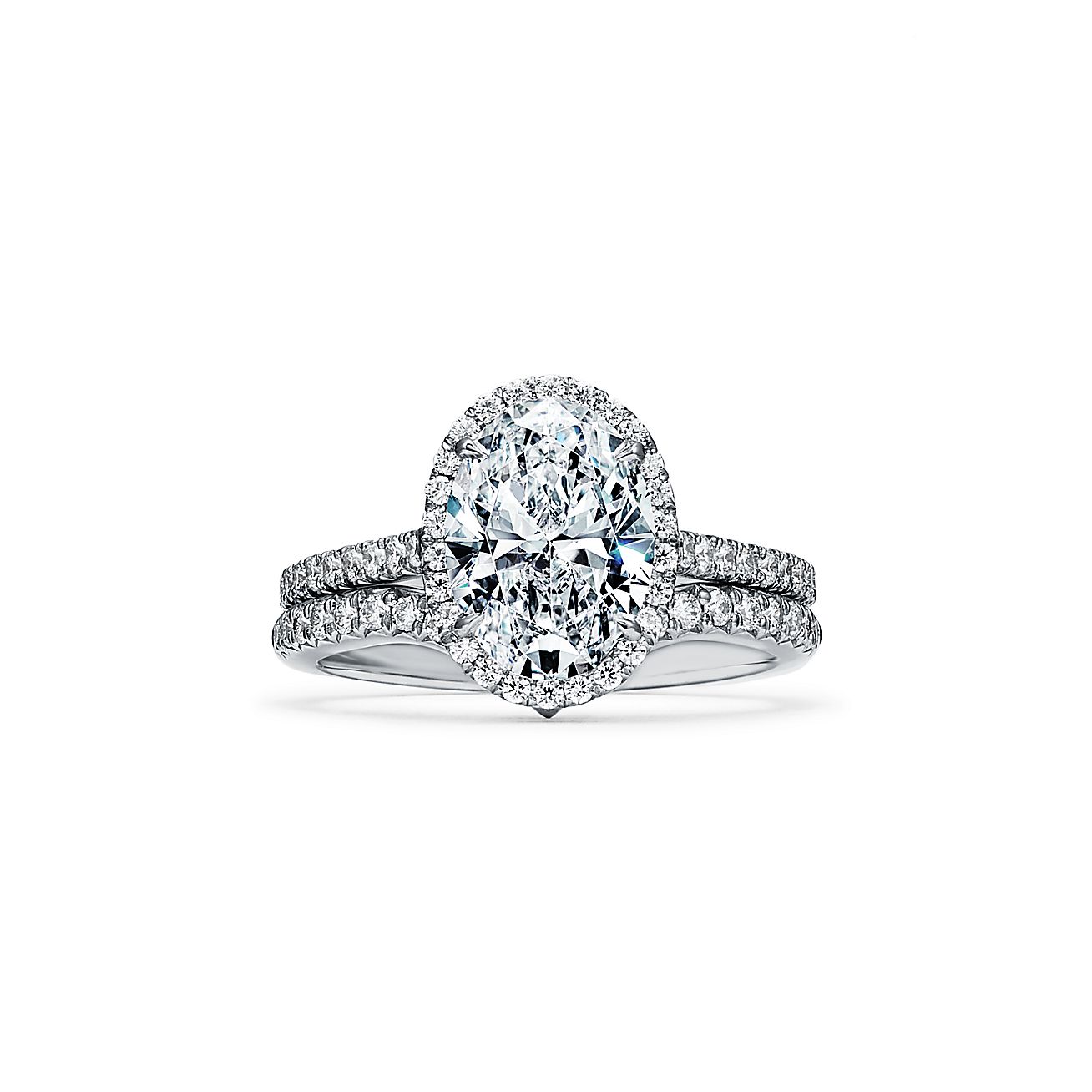 Pomolvochnoe Kolco Tiffany Soleste Iz Platiny S Ovalnym Oreolom Iz Brilliantov Tiffany Co
