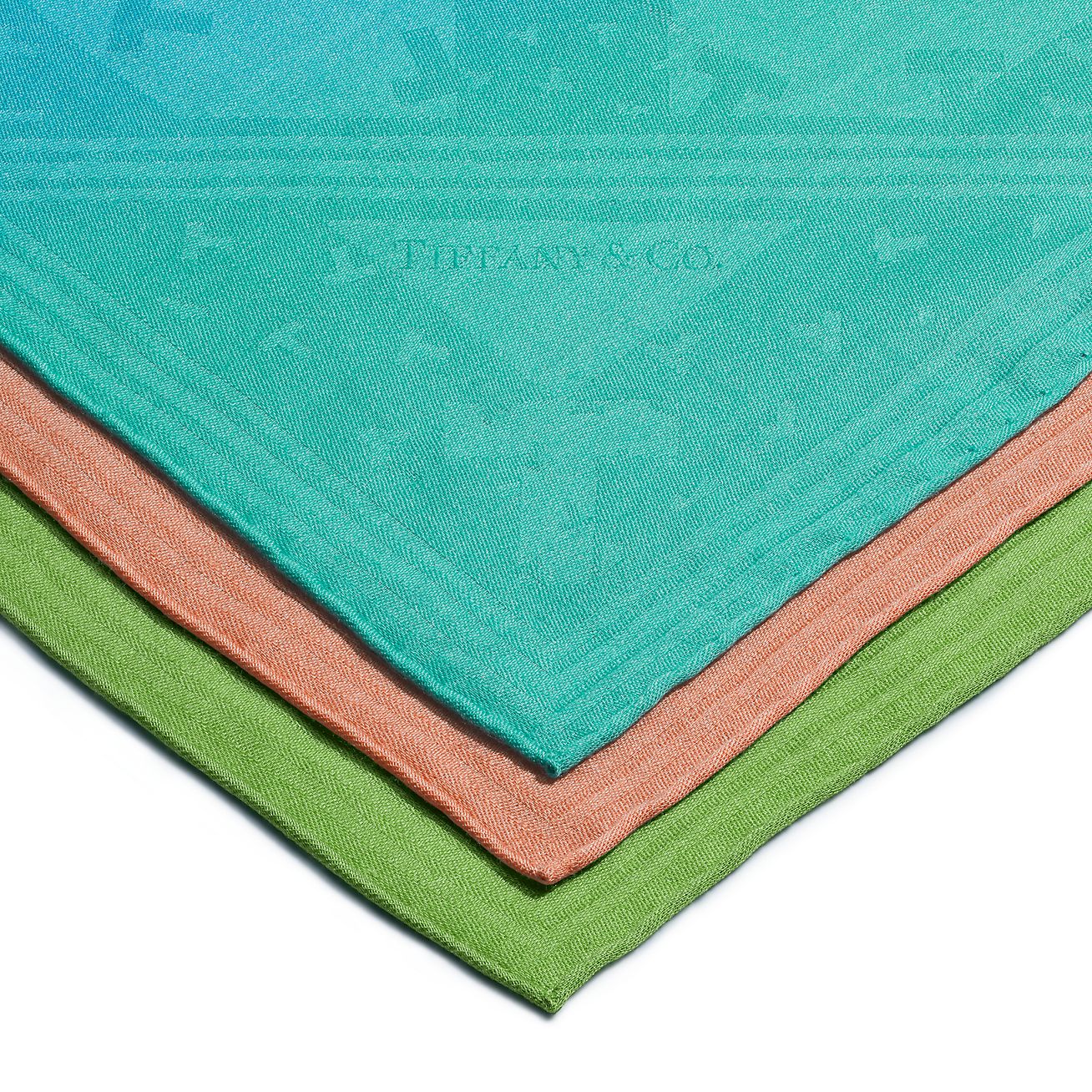 Tiffany T Foulard carré « T » dansants