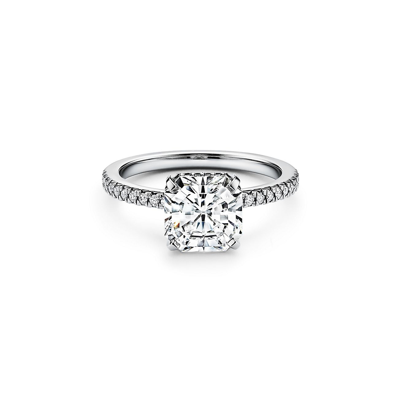 Ironisch slecht Diversiteit Tiffany True® Engagement Ring with a Tiffany True® Diamond and a Platinum  Diamond Band