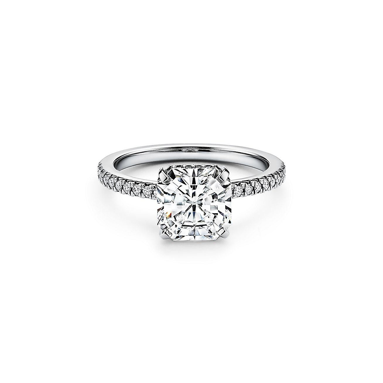 Tiffany True® engagement ring in platinum: an icon of modern love ...