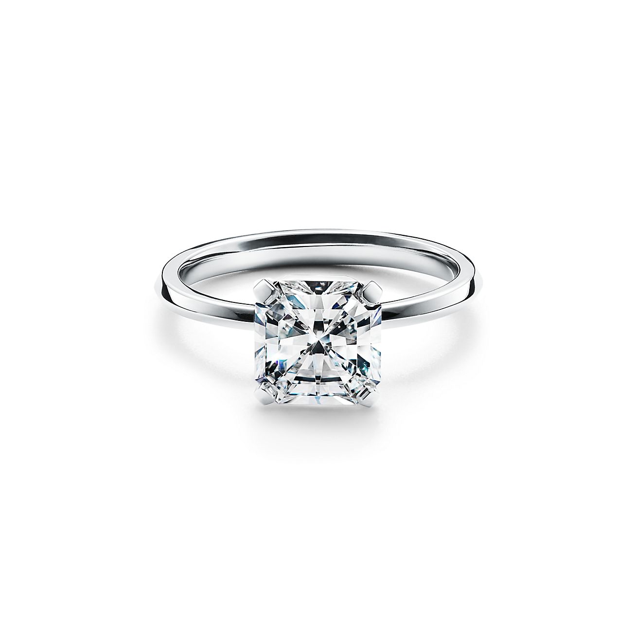 Tiffany True® Engagement Ring with a Tiffany True® Diamond in