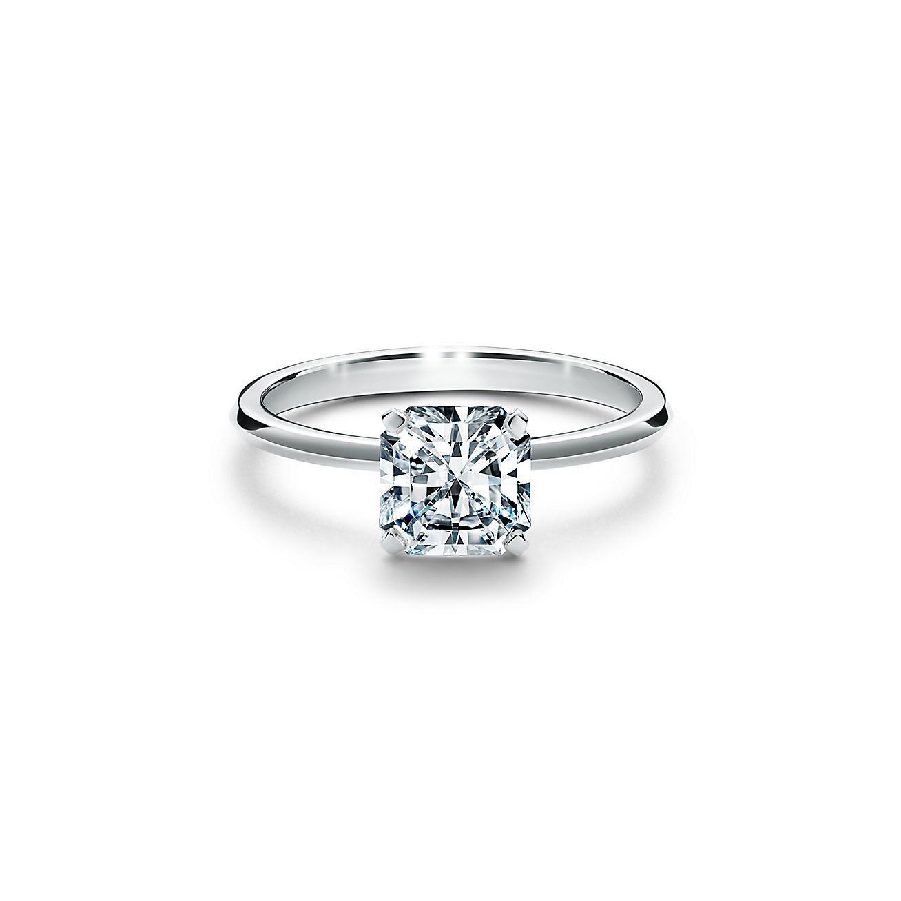 Geruststellen Tijdens ~ rommel Tiffany True® engagement ring in platinum: an icon of modern love. | Tiffany  & Co.