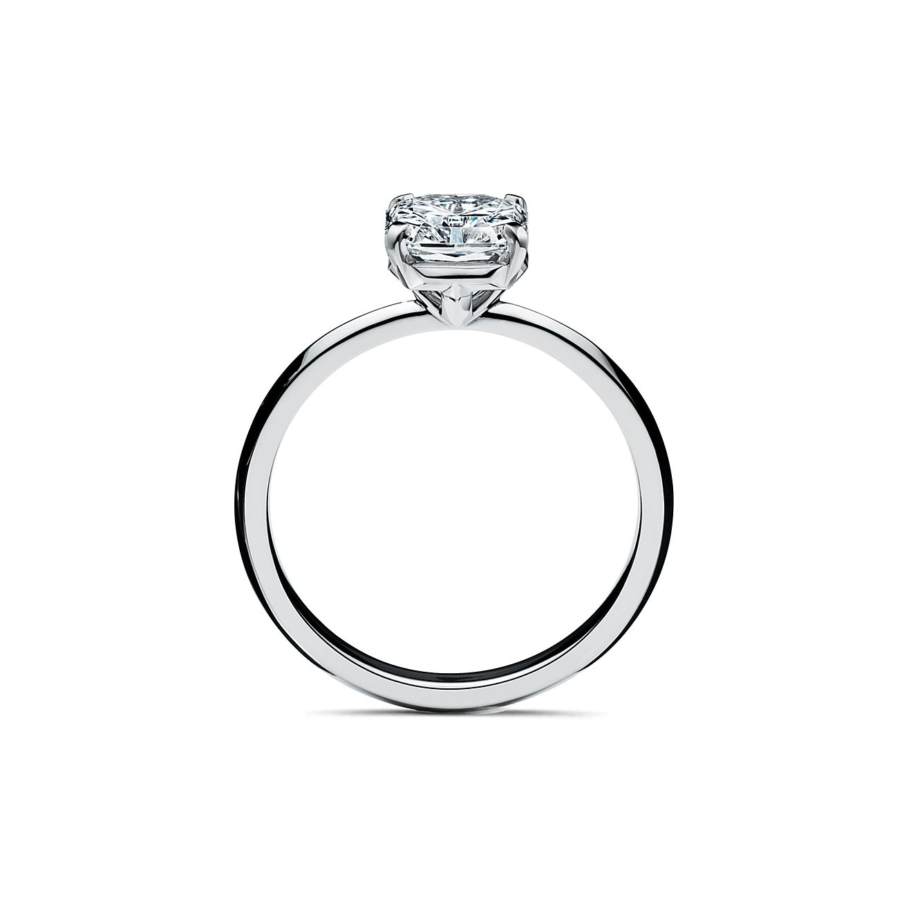 Tiffany true engagement store ring in platinum