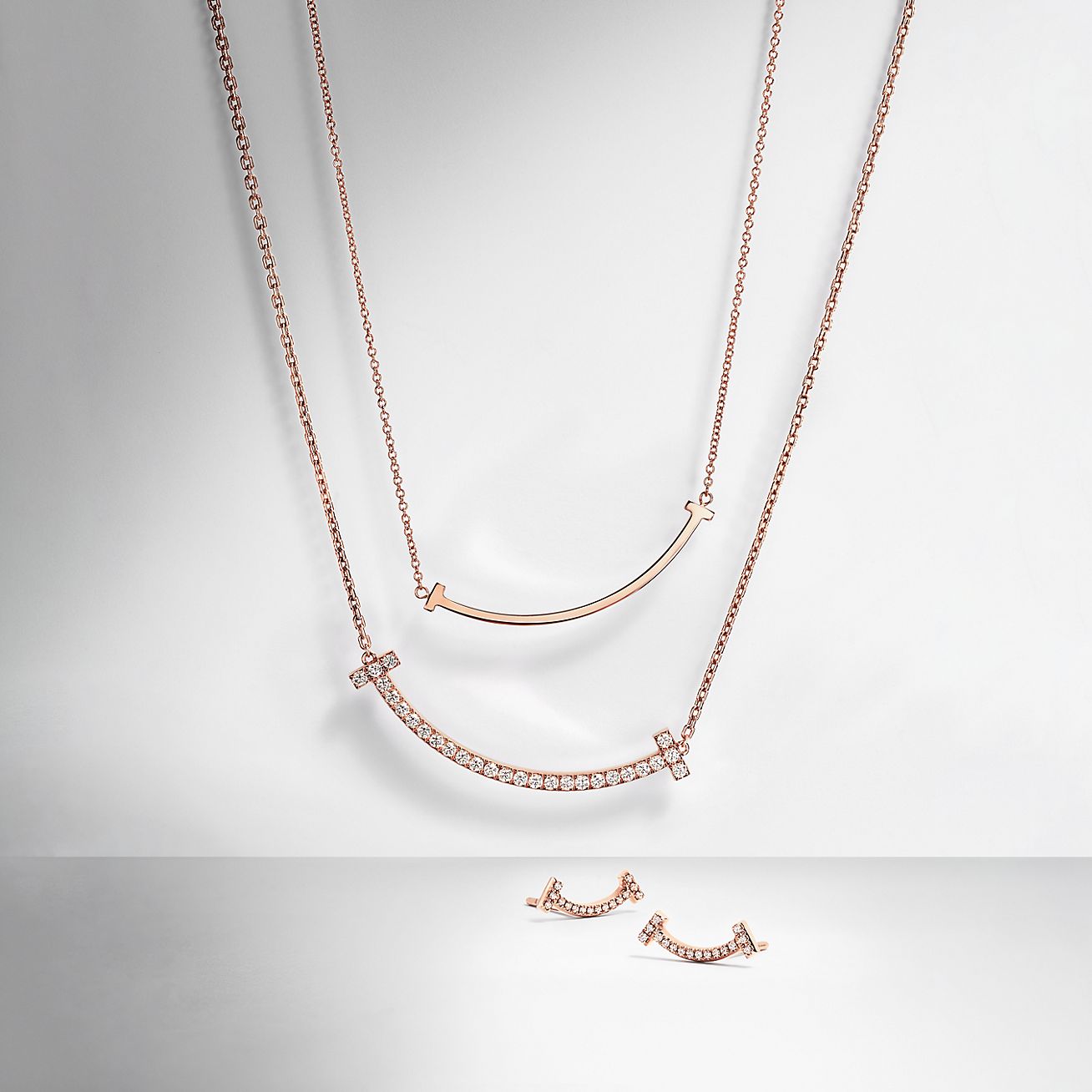 Tiffany gold smile deals necklace