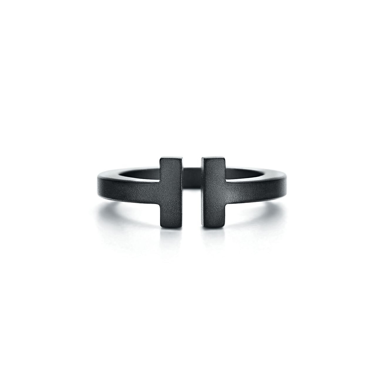 Blij commando dozijn Tiffany T Square Ring in Black-coated Steel | Tiffany & Co.