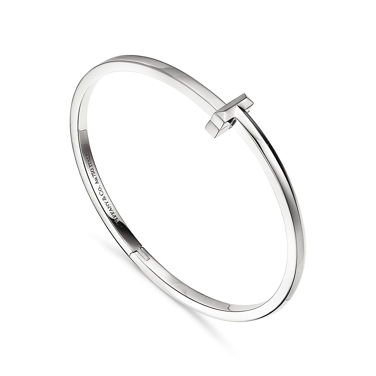 The Secret to Fitting a Small Bangle Over a Wide Hand – Between