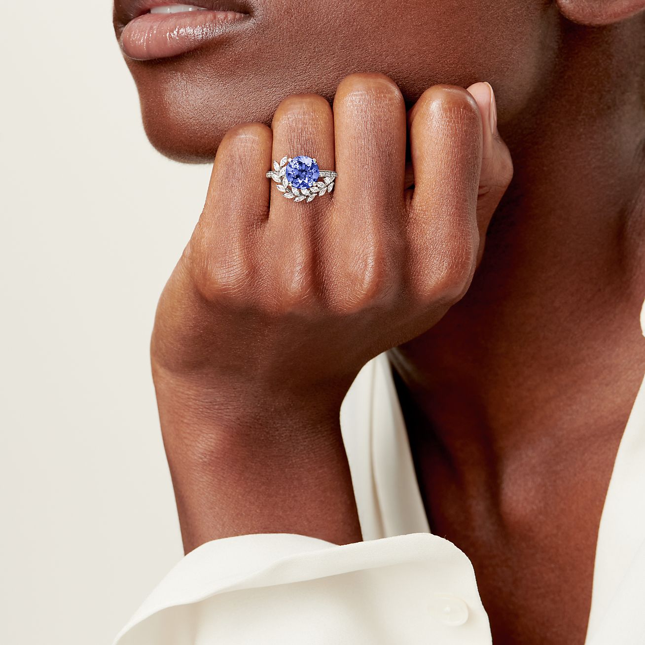 Bague Vigne Tiffany Victoria platine 950 milli mes avec tanzanite