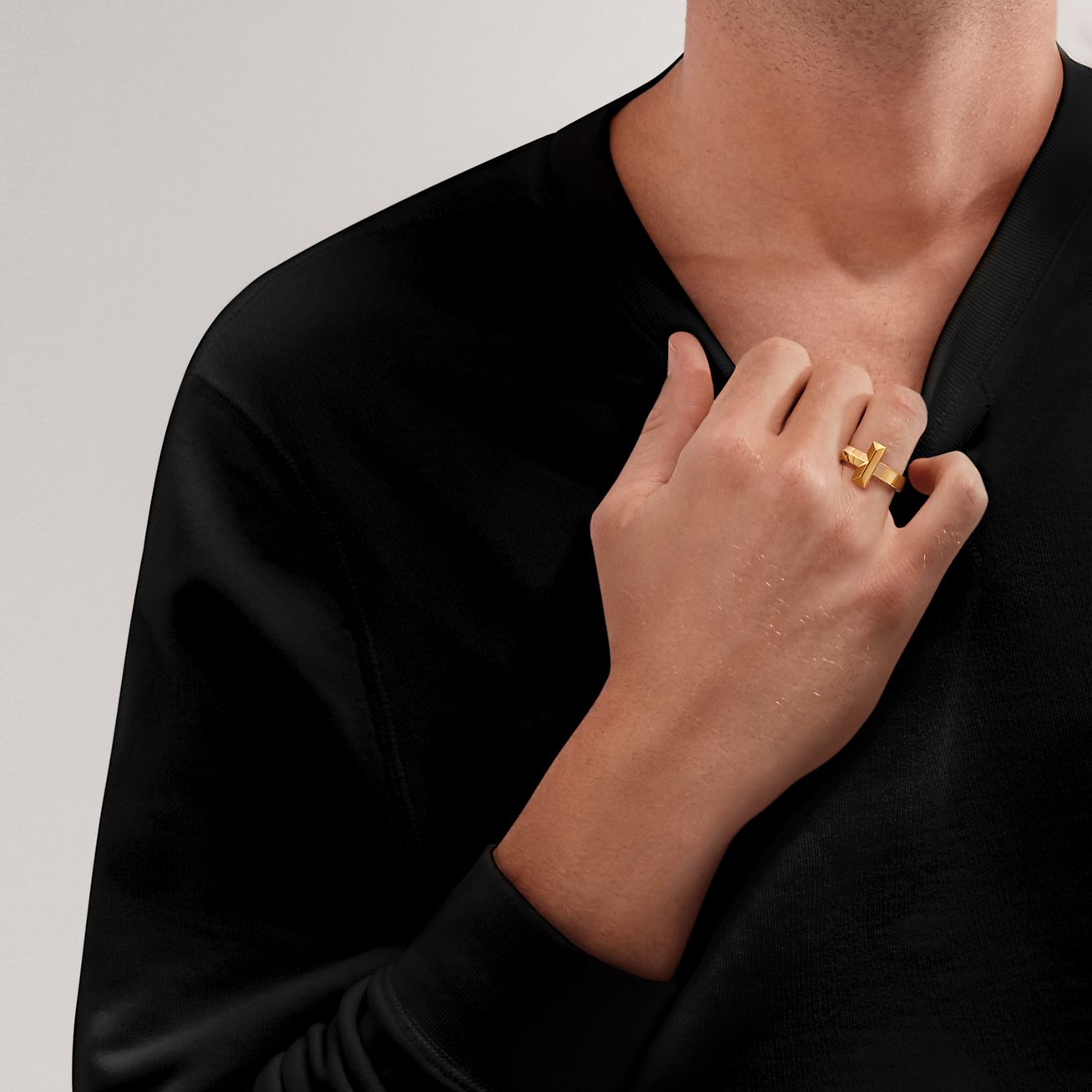 ティファニー T T ワン リング イエローゴールド | Tiffany & Co.