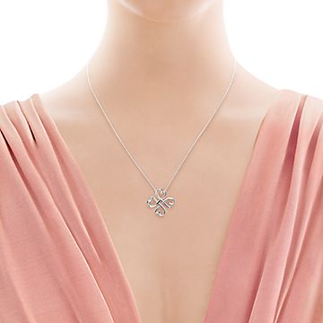 TiffanyampCo素材【極美品】TIFFANY&Co.ラビング ハート クローバー 1P ネックレス