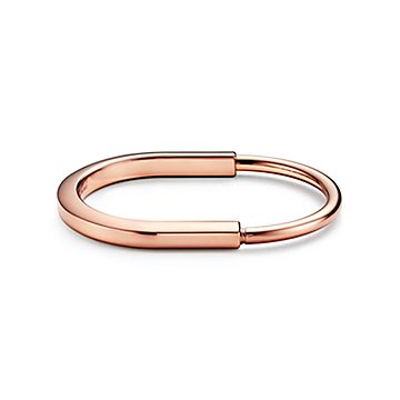 ティファニー ロック バングル ローズゴールド | Tiffany & Co.
