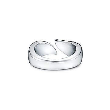 エルサ・ペレッティ™ フェザー リング スターリングシルバー | Tiffany 