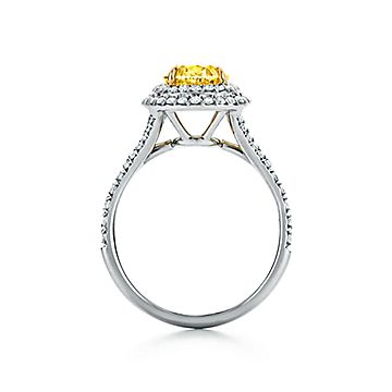 Anillo diamante amarillo discount tiffany