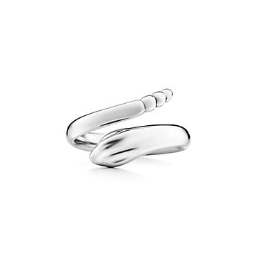 Anillo estilo serpiente Elsa Peretti de plata fina. Tiffany Co