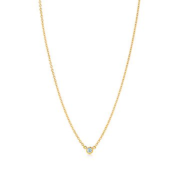 Single pendant sale gold necklace