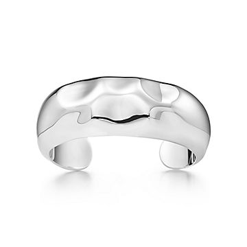 Tiffany Elsa Peretti ボーンカフ　ミディアム Elsa Peretti® medium Bone cuff in sterling silver, 61 mm