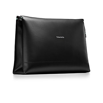 Large Shopping Pouch in Black Leather | Tiffany & Co.