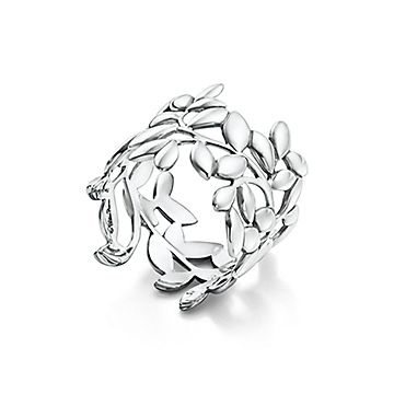 Paloma Picasso® Olive Leaf Band Ring in Silver | Tiffany & Co.