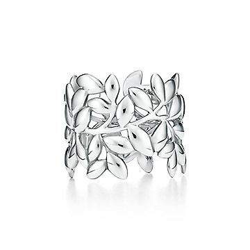 Paloma Picasso® Olive Leaf Band Ring in Silver | Tiffany & Co.